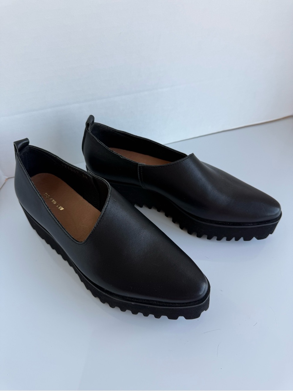 ALL BLACK Side Scoop Black Leather Platform Slip-On Shoes